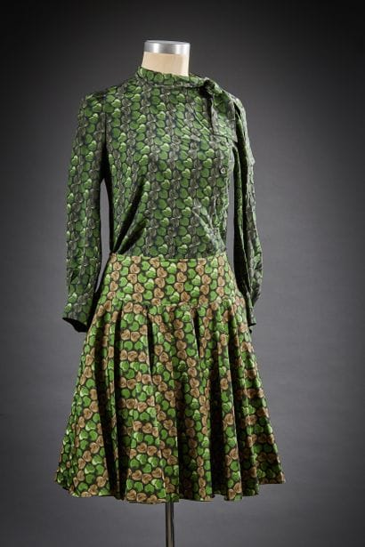 PRADA 

Collection Resort 2009 - Variation...
