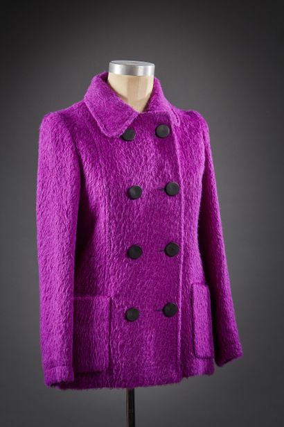 BALENCIAGA

Veste 3/4 en lainage mohair violet,...