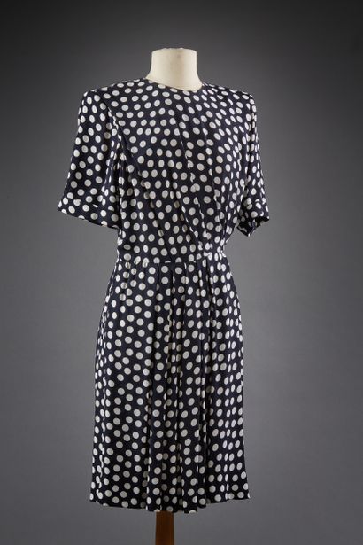 Yves SAINT LAURENT rive gauche

Robe en crêpe...