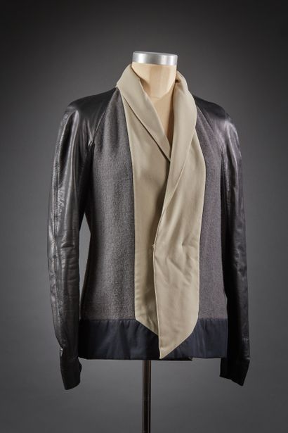 Rick OWENS

Veste croisée en lainage anthracite...