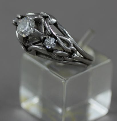 Bague en platine 850 millièmes, le centre...