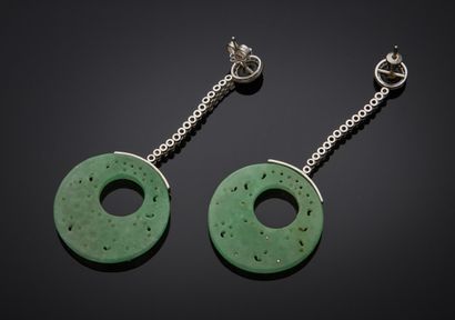Paire de pendants d'oreilles en or gris 750...