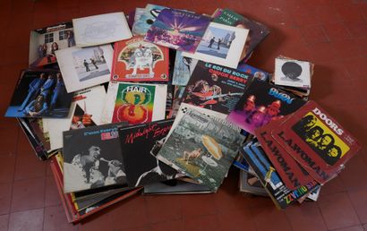 Lot de vinyles dont classique, les Doors,...
