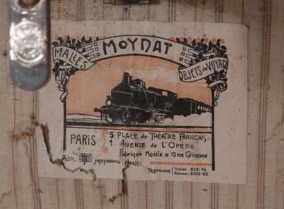 MOYNAT

Malle cabine en bois et toile enduite

H...