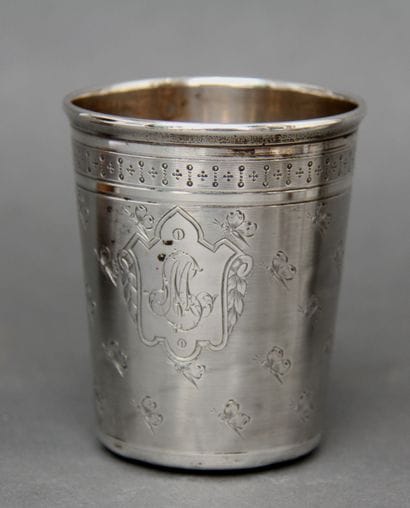 #Lot en argent 950°/°° : 

- Quatre timbales...