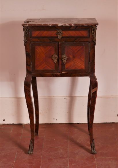 Table de chevet en bois de placage ouvrant...