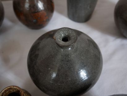 Isabelle GAUDRY (1957-2011)

Lot de vases...