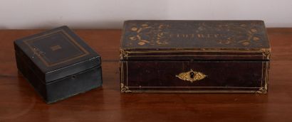 Lot :

- Porte-montre en placage d'ébène...