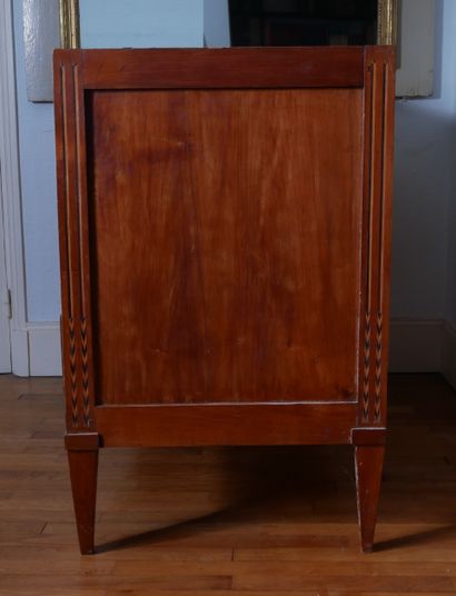 Commode en bois de placage marquetée de filets...
