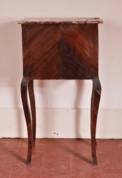 Table de chevet en bois de placage ouvrant...