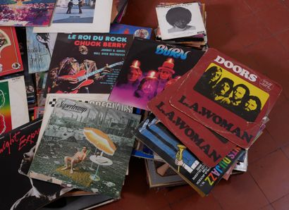 Lot de vinyles dont classique, les Doors,...