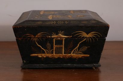Lot :

- A la Marquise de Sévigné

Boite...