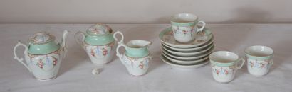 Service à thé de poupée en porcelaine à frise...