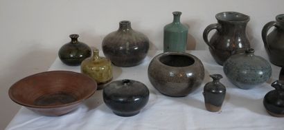 Isabelle GAUDRY (1957-2011)

Lot de vases...