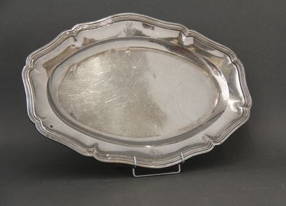 # MANANT Paris orfèvre

Plat ovale mouvementé...