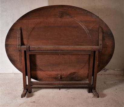 Table ovale de vigneron en bois naturel à...