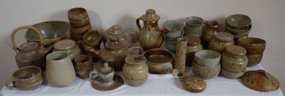 Atelier GAUDRY

Partie de vaisselle en grès...