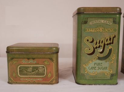 Lot de six boites publicitaires en tôle lithographiées...