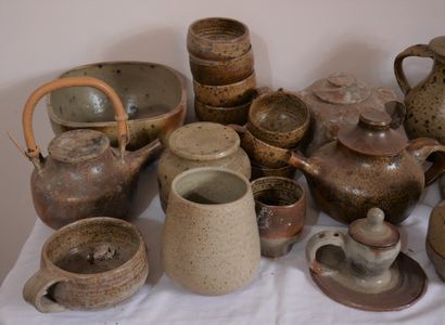 Atelier GAUDRY

Partie de vaisselle en grès...