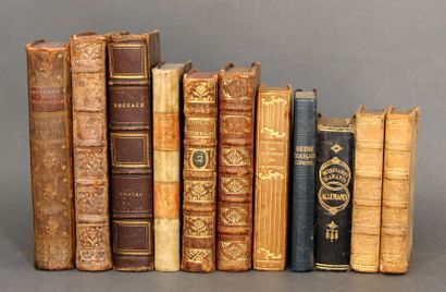 Mismatched lot of 11 books in paperback and...