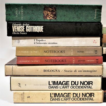 Set of album BEAUX ARTS, Paris-Paris; Album...