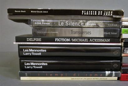 Important set of photo books. Mc Cullin,...