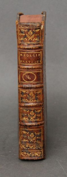 Lot :

- LIEUTAUD

Précis de la Médecine...