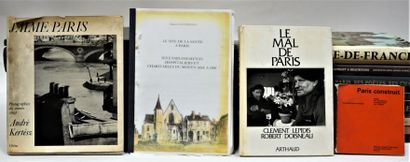 Books on the theme of PARIS