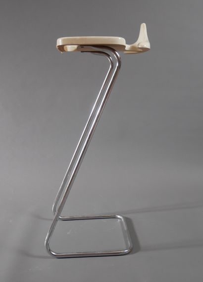 *Tubular metal, plastic and fabric stand,...