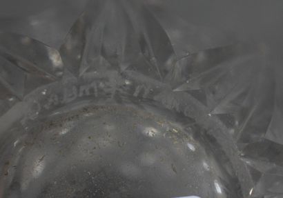 *Lot :

- DAUM Nancy

Ovoid vase in cut crystal,...
