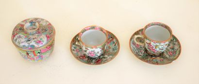 *Polychrome porcelain set, Canton

- Covered...
