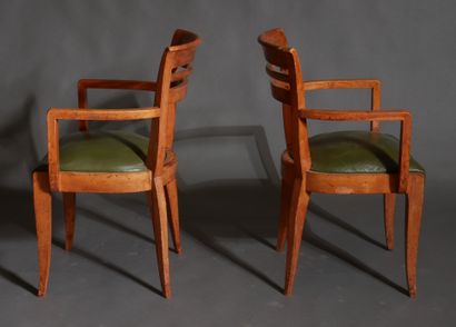 Lot:

- Pair of natural wood bergères, 1940s

H...