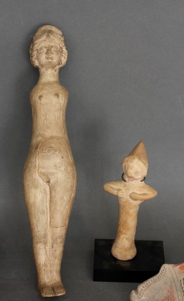 Lot of modern archaeological souvenirs (approx....