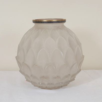 Pierre d'AVESN (1901-1990)

Artichoke vase...