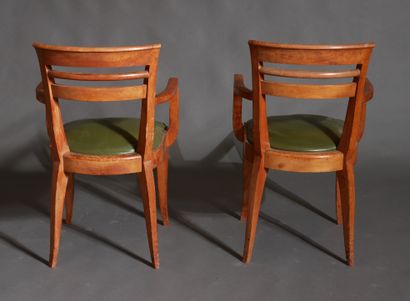 Lot:

- Pair of natural wood bergères, 1940s

H...