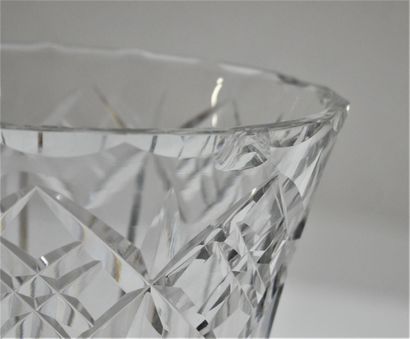 SAINT LOUIS

Cut crystal vase, signed, (chip)

H...