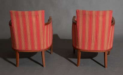 Lot:

- Pair of natural wood bergères, 1940s

H...