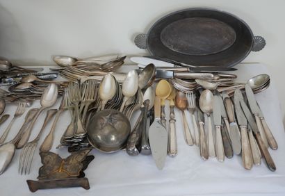 Lot of silver plated cutlery, dishes and...