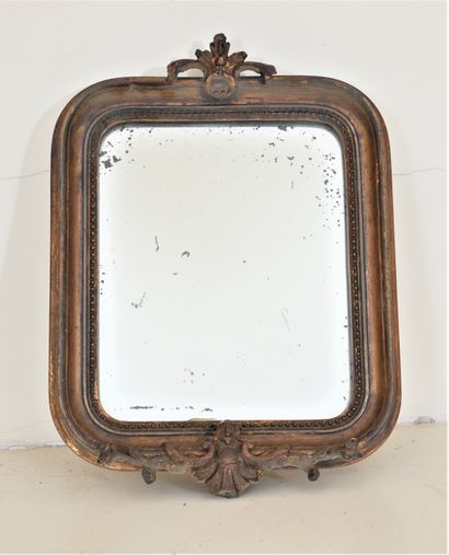 *Rectangular glass in stuccoed wood

31 x...
