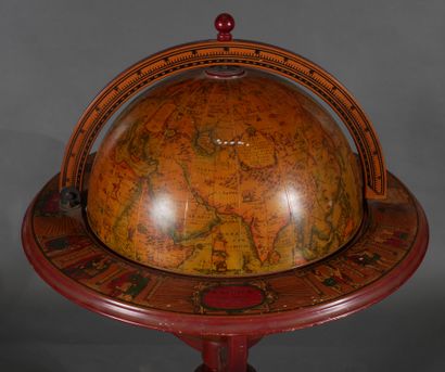 World map bar with lithographed decoration

H...