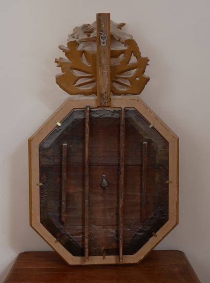 SORMANT

Octagonal barometer in carved wood,...