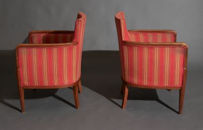 Lot:

- Pair of natural wood bergères, 1940s

H...