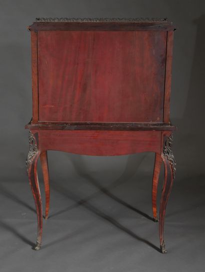 Veneer desk with flower inlays, Dutch work

H...