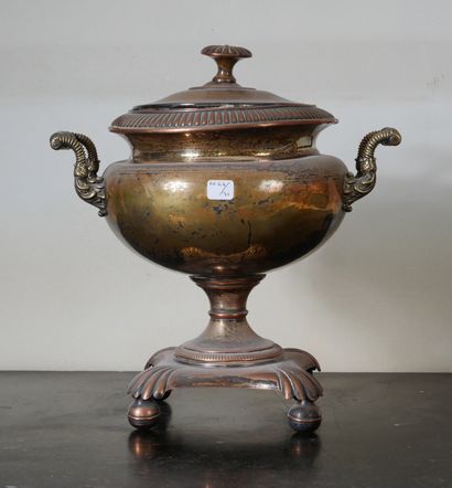 Samovar quadripod in metal with friezes godronnées,...
