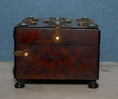 Perfume and jewelry box in veneer with brass,...