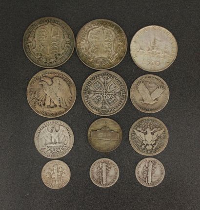 Lot de pièces en argent :

- 1 p de 500 lire...