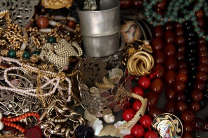 Lot de bijoux fantaisies