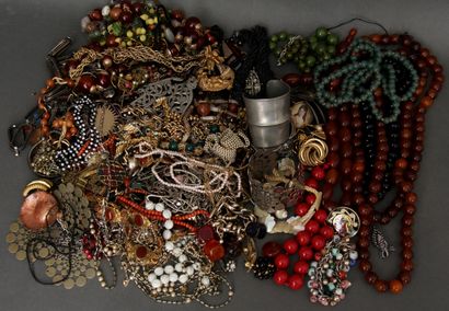 Lot de bijoux fantaisies