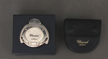 CHOPARD - de GRISOGONO

Pendulette de voyage...