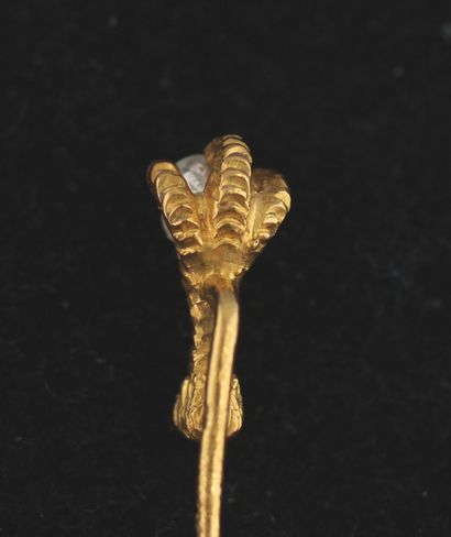 Epingle à cravate en or jaune 18k en forme...